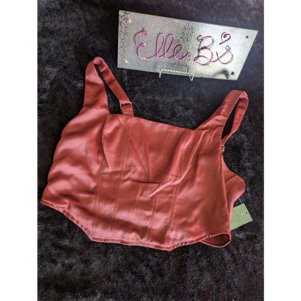 NWT Wild Fable Burgundy Crop Tank L